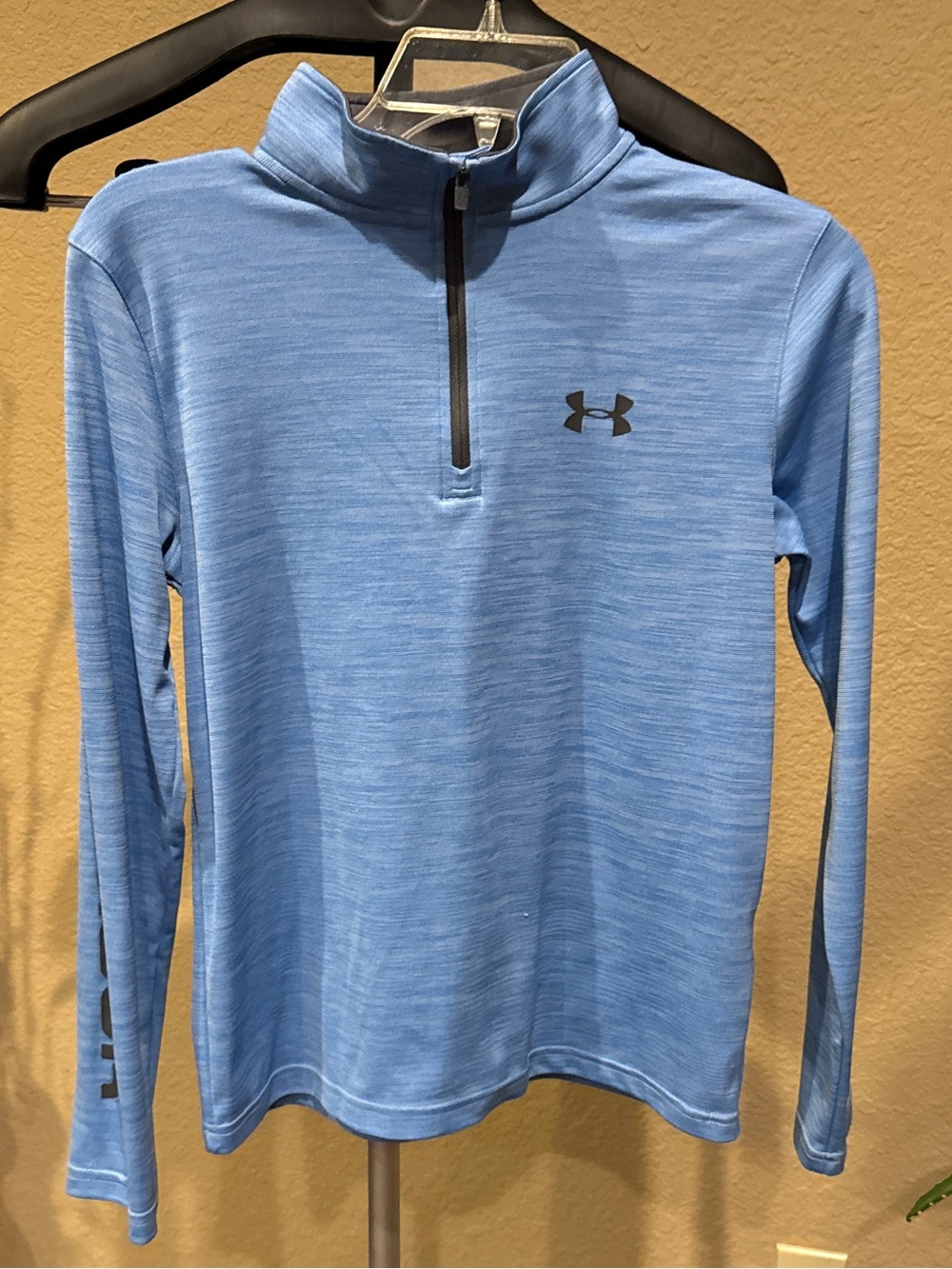 Under Armor Blue Heathered 3/4 Zip Pullover